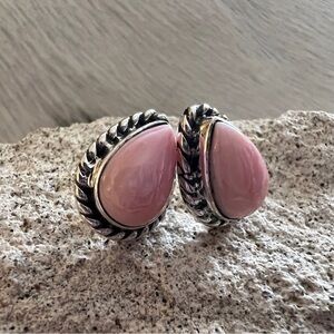 ❤️ Queen Pink Conch Substantial Navajo Style Large Teardrop Stud Earrings 5.7 Gm
